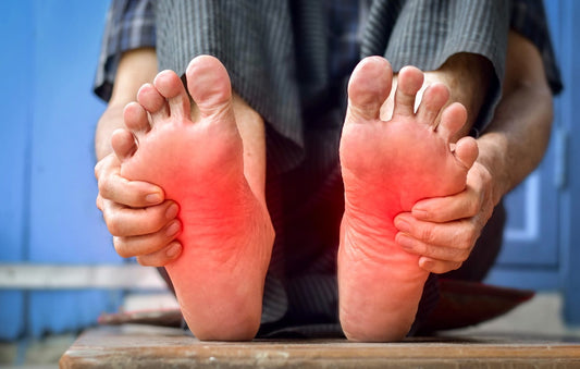 HOW AGING AFFECTS FOOT HEALTH -  TIPS FOR SENIORS