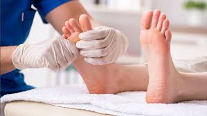 TOP TIPS FOR FOOT CARE IN PEOPLE LIVING WITH DIABETES