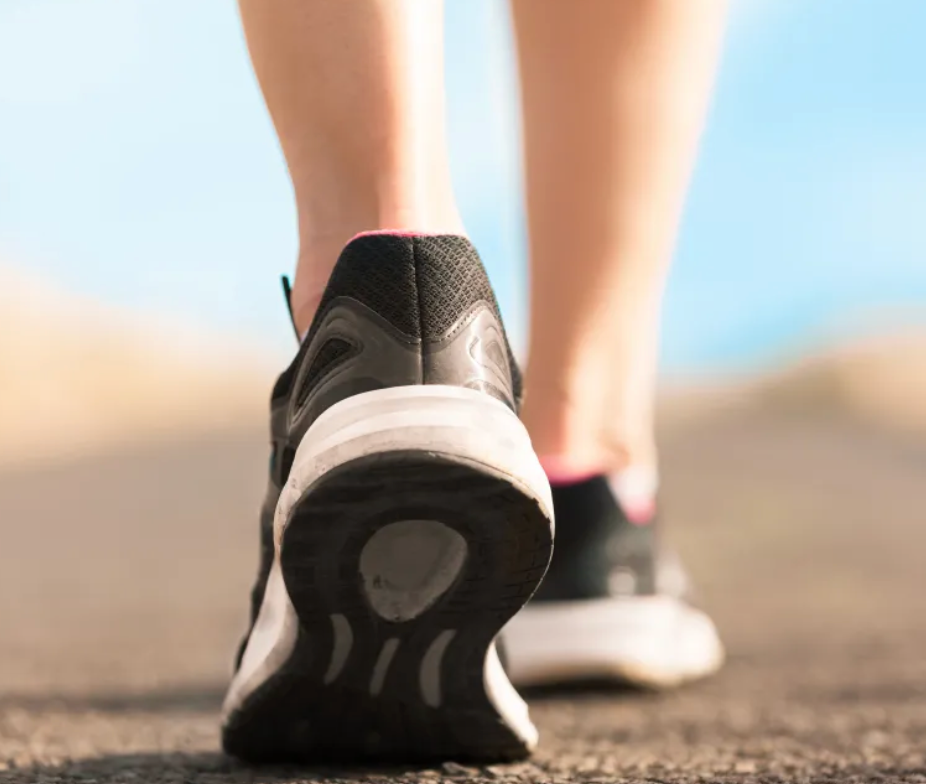 Top Walking Shoes for Men – Comfort Meets Support