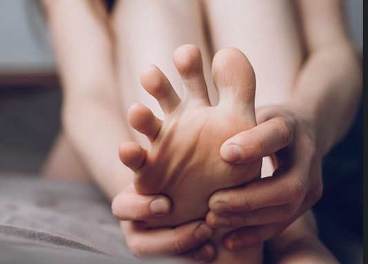 Understanding the Link Between Heart Health and Foot Health: A Comprehensive Guide - Diabetic Shoe - An Ortho Shoes Company