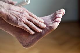 THE CONNECTION BETWEEN FOOT HEALTH AND DIABETES MANAGEMENT - Diabetic Shoe - An Ortho Shoes Company