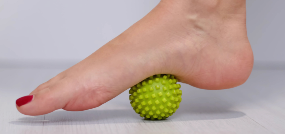 Managing Plantar Fasciitis: Tips for Relief and Recovery - Diabetic Shoe - An Ortho Shoes Company