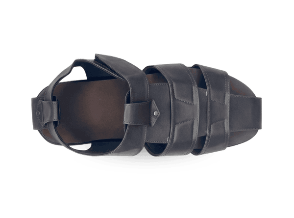 Men's orthopedic footwear for back pain relief